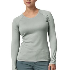 Patagonia Women's Mid weight capaline base layer in Light Gray